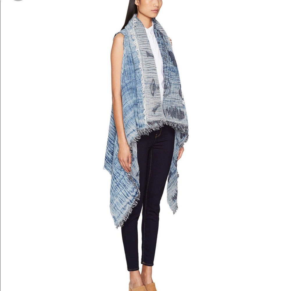 Vivienne Westwood forest cape white